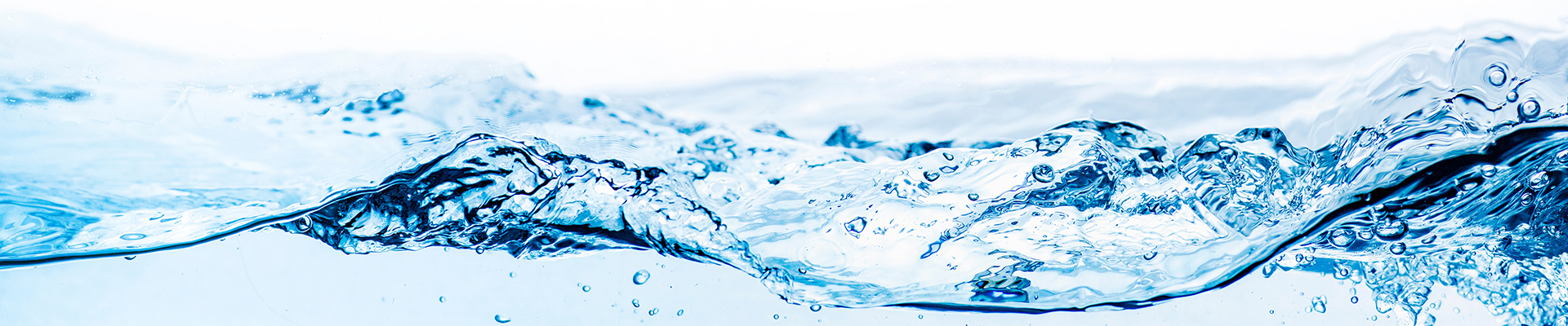 Clean Water wave with bubbles